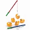 Badeender, 5 stk gule 8 cm + 2 fiskestenger