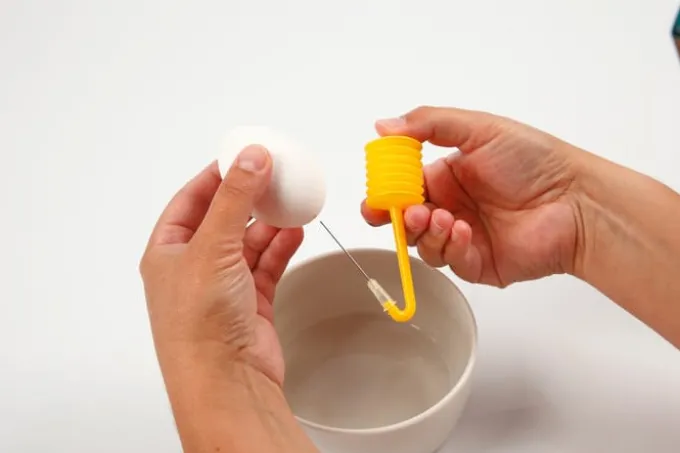 Eggeblåser i plast