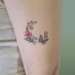 Fargelegg-selv-tatoveringer - Flower Power
