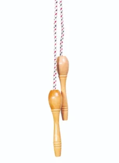 Hoppetau i tre - 230 cm.