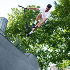 Micro Ramp stuntsparkesykkel - Svart