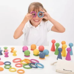 Montessori regnbue sett, 84 deler