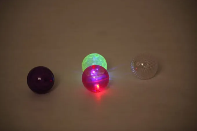 Sanseballer m. LED lys, 4 stk
