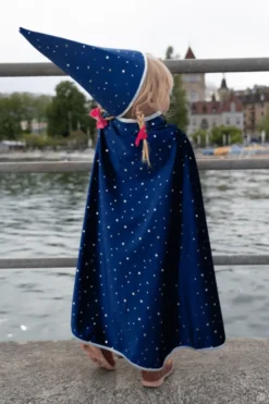 Trollmannskappe m. stjerner, str. 4-6 år