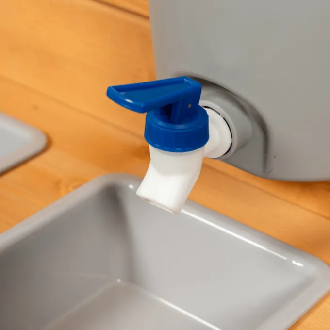 Utekjøkken inkl. vannbeholder